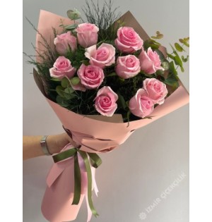 11 pembe gül buketi
